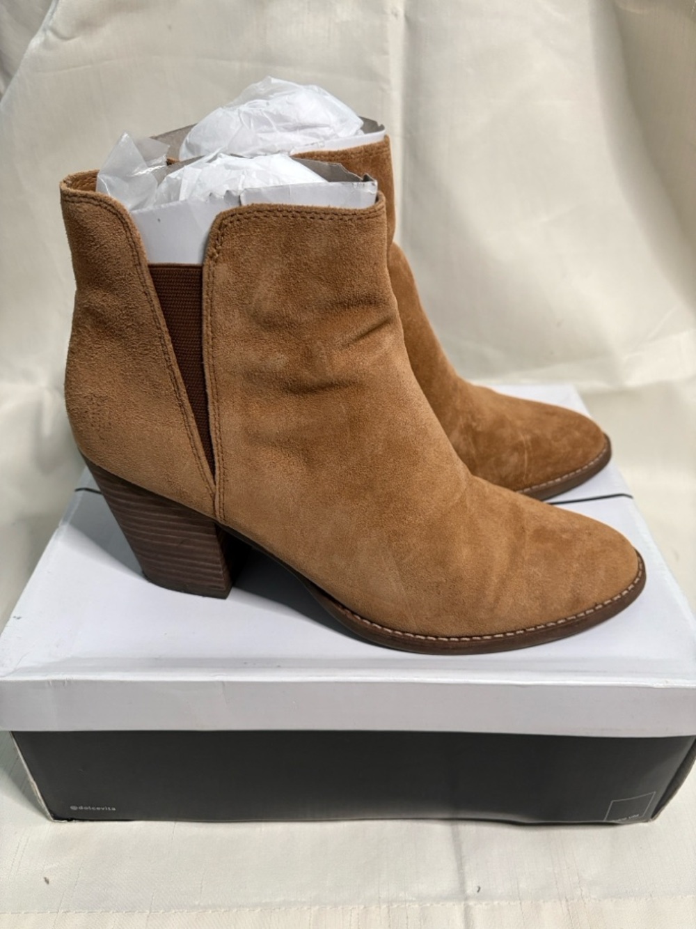 Dolce Vita Jaine Saddle Suede Ankle Booties - Picture 2 of 12